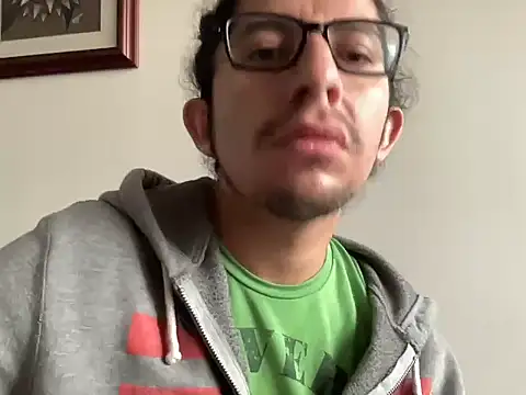 littlelatinhunter online show from 2, 12, 2025