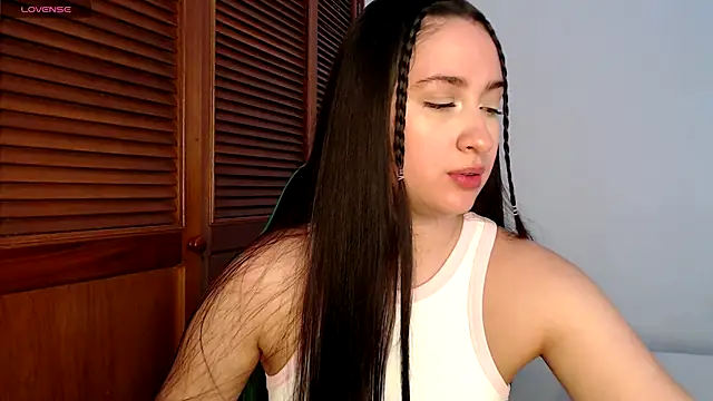 sofiaduque 26 online show from 23, 10, 2025