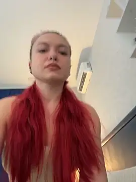 Brilliant-Kiss online show from 21, 12, 2025