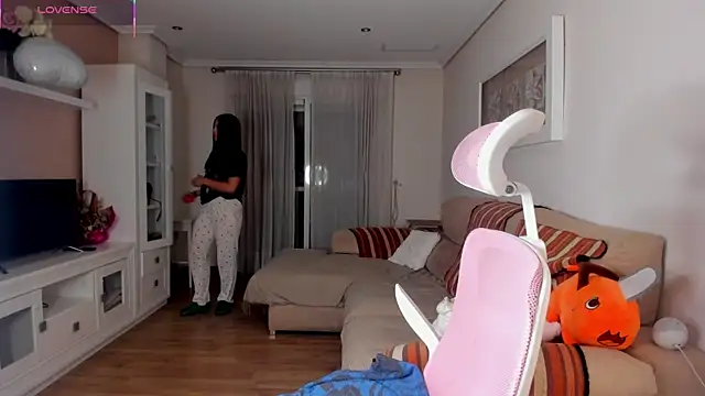 bella apont online show from 7, 11, 2025