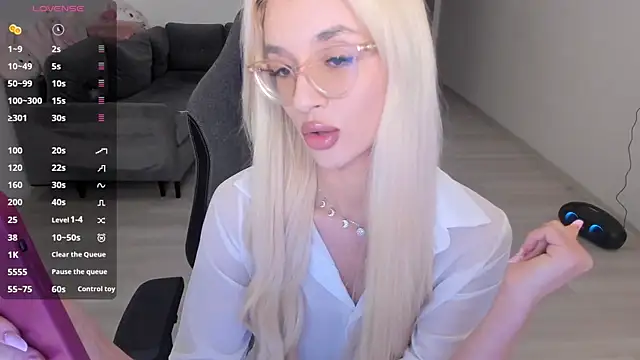 LovelyBianca online show from 27, 3, 2026