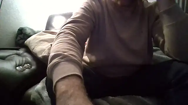 Snapshot of Au_plaisir_des_femmes chatting on 2, 12, 2025 Au plaisir des femmes online show from 2, 12, 2025