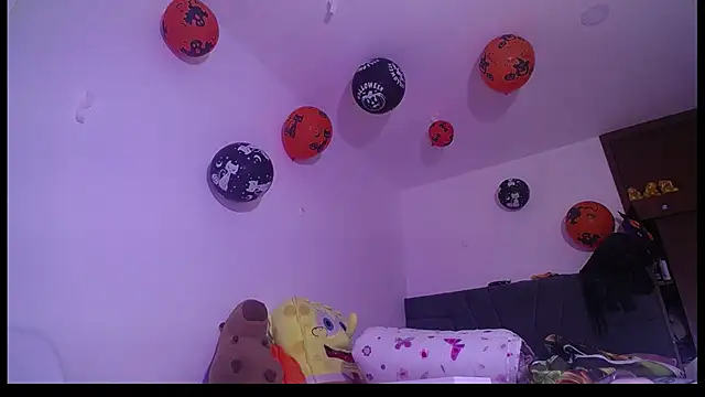 Yinn Silver online show from 1, 11, 2025