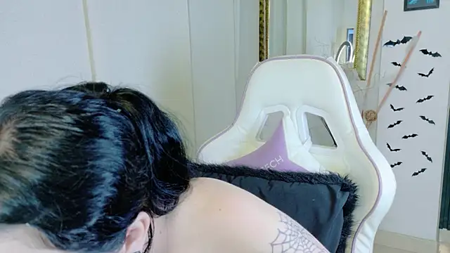 Madison Jackson online show from 3, 6, 2026
