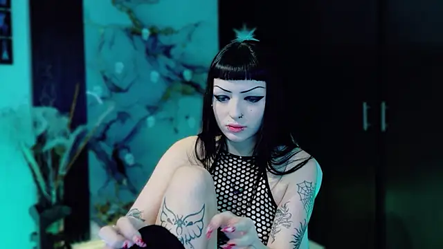 Madison Jackson online show from 26, 11, 2025