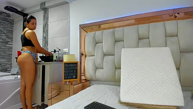 emilyparkerr01 online show from 16, 10, 2025