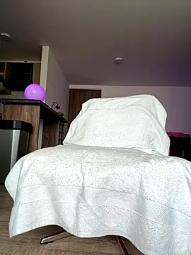 Georgiafox online show from 19, 9, 2025