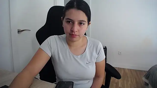 Snapshot of Contantin_helena chatting on 6, 2, 2026 Contantin helena online show from 6, 2, 2026