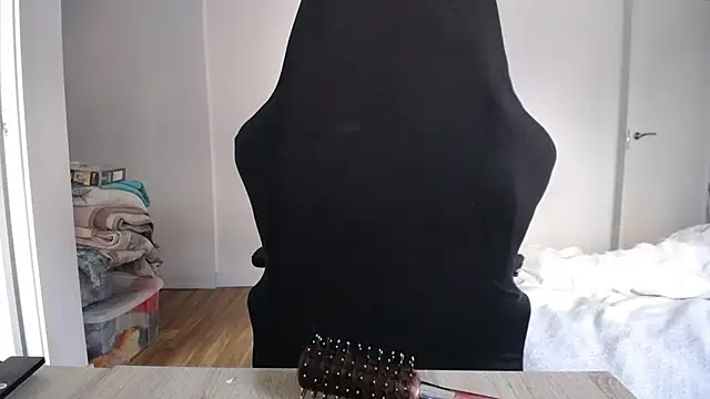 Contantin helena online show from 8, 11, 2025