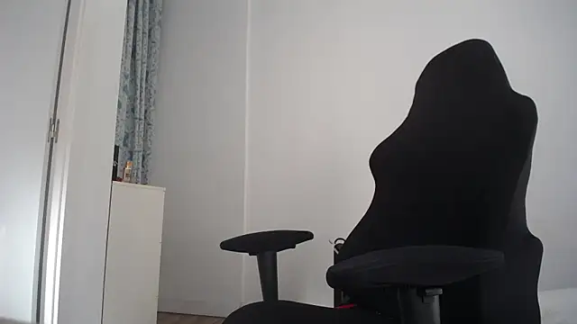 Contantin helena online show from 10, 1, 2026