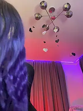 Erotic Synth Goddess online show from 3, 2, 2025