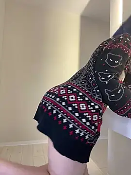 Erotic Synth Goddess online show from 29, 12, 2024