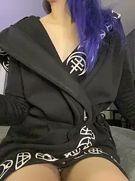 Erotic Synth Goddess online show from 15, 11, 2025