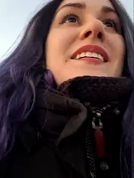 Erotic Synth Goddess online show from 25, 2, 2025