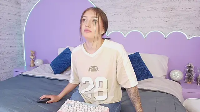 Giaa Ross online show from 3, 2, 2026