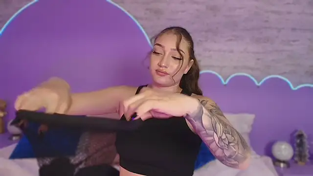 Giaa Ross online show from 12, 2, 2026