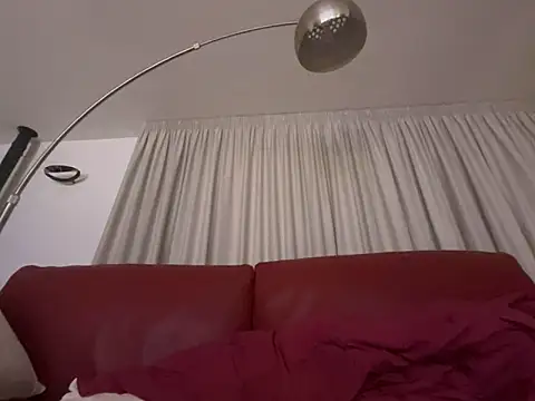 IL GINECOLOGO  online show from 9, 12, 2024