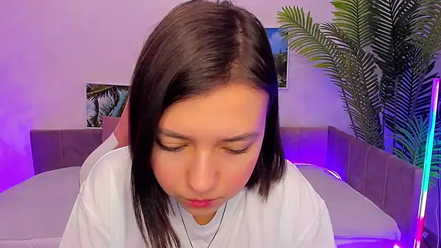 Lina Brownie online show from 19, 2, 2025