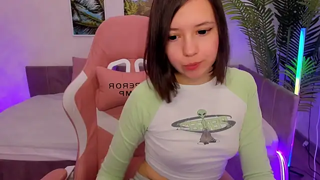 Lina Brownie online show from 6, 3, 2025