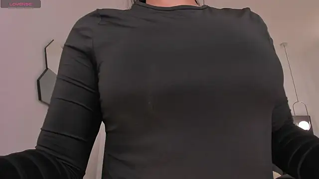 AlyssaDean online show from 16, 11, 2025