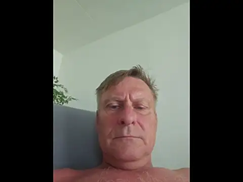 johnnym1 online show from 21, 6, 2026