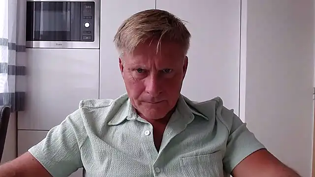 johnnym1 online show from 12, 9, 2025