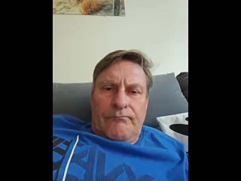 Snapshot of johnnym1 chatting on 9, 3, 2026 johnnym1 online show from 9, 3, 2026