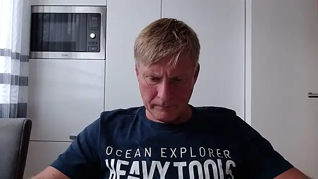 johnnym1 online show from 1, 10, 2025