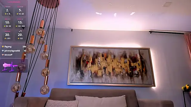 RoxanneHill  online show from 18, 3, 2025