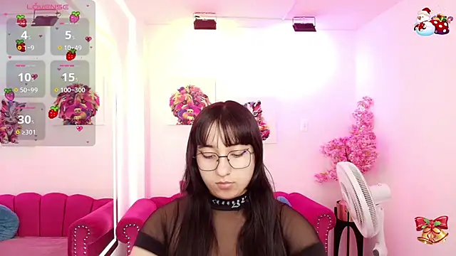 Snapshot of Miss_dolly_ chatting on 22, 11, 2025 Miss dolly online show from 22, 11, 2025