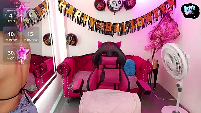 Snapshot of Miss_dolly_ chatting on 3, 11, 2025 Miss dolly online show from 3, 11, 2025