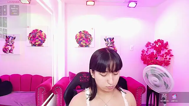Snapshot of Miss_dolly_ chatting on 12, 5, 2026 Miss dolly online show from 12, 5, 2026
