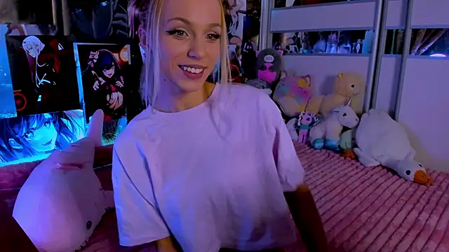 Snapshot of Cute__Pony chatting on 6, 3, 2025 Cute Pony online show from 6, 3, 2025