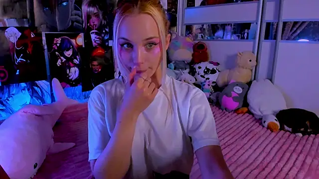 Snapshot of Cute__Pony chatting on 15, 10, 2025 Cute Pony online show from 15, 10, 2025