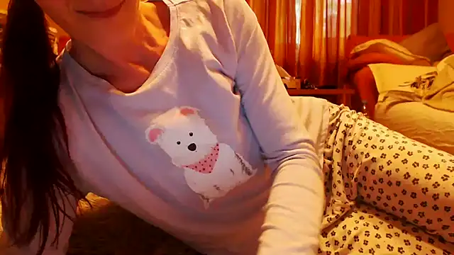 Snapshot of LovelyAndraGirl chatting on 14, 7, 2026 LovelyAndraGirl online show from 14, 7, 2026