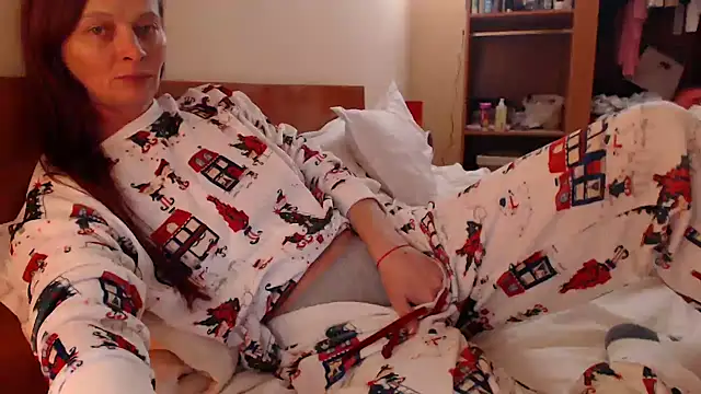 Snapshot of LovelyAndraGirl chatting on 9, 3, 2025 LovelyAndraGirl online show from 9, 3, 2025