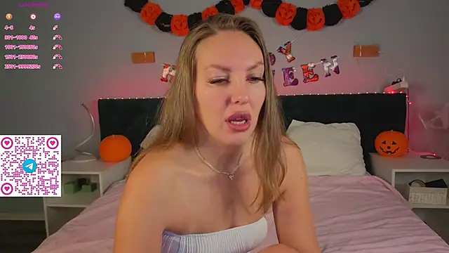 Kelly Hardy online show from 4, 11, 2025