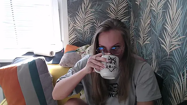 Kelly Hardy online show from 20, 9, 2025