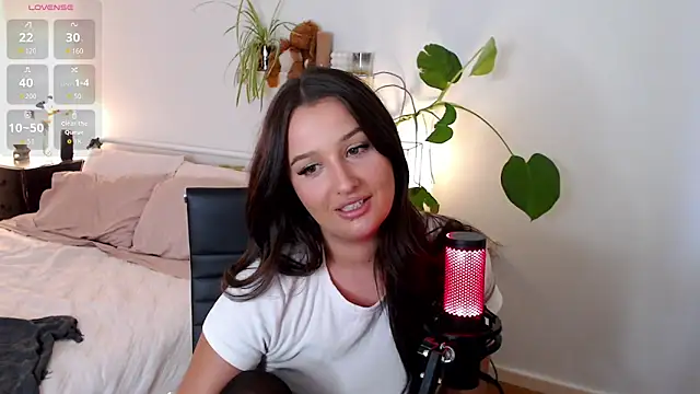 Lenas Room online show from 2, 4, 2026