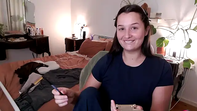 Lenas Room online show from 8, 5, 2026