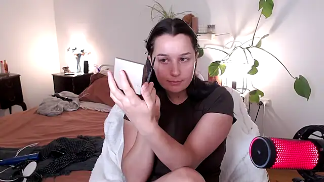 Lenas Room online show from 7, 5, 2026