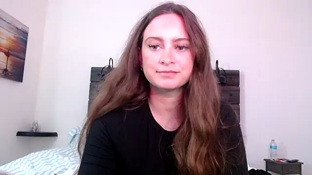 Sophie Raegan online show from 18, 2, 2025