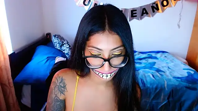 Snapshot of sofia_rosse4 chatting on 3, 10, 2025 sofia rosse4 online show from 3, 10, 2025