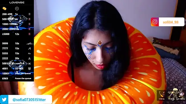 Snapshot of sofia_rosse4 chatting on 18, 11, 2025 sofia rosse4 online show from 18, 11, 2025