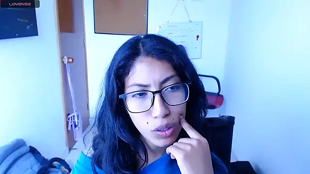 sofia rosse4 online show from 5, 2, 2026