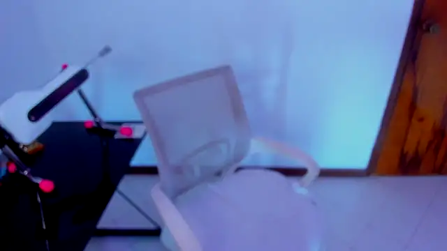 sofialove   online show from 23, 4, 2026