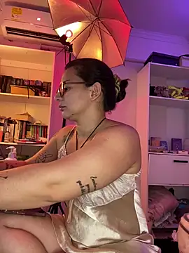 Amarantha 666 online show from 4, 2, 2026