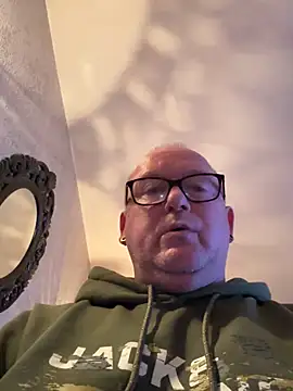 xxMichelBixx online show from 9, 3, 2025