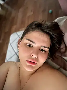 Snapshot of NikaMur chatting on 5, 7, 2026 NikaMur online show from 5, 7, 2026