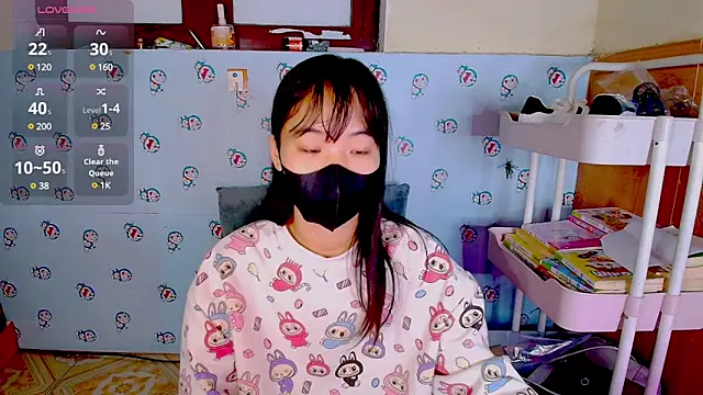   Saphia   online show from 17, 3, 2025